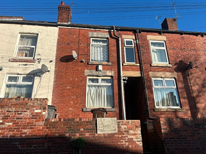 2 Bedroom Terraced House For Sale In Lloyd Street, Sheffield, South Yorkshire, S4