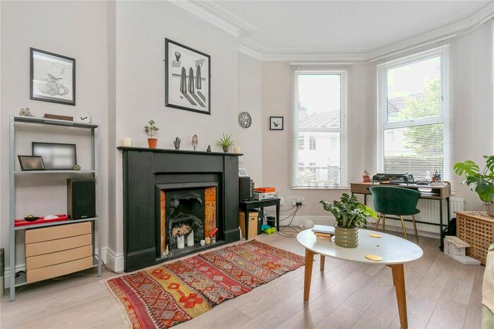 2 Bedroom Flat To Rent In Seymour Road, London, N8