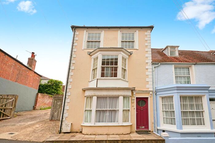 4 Bedroom Semi-Detached House To Rent In Sun Hill, Cowes, PO31