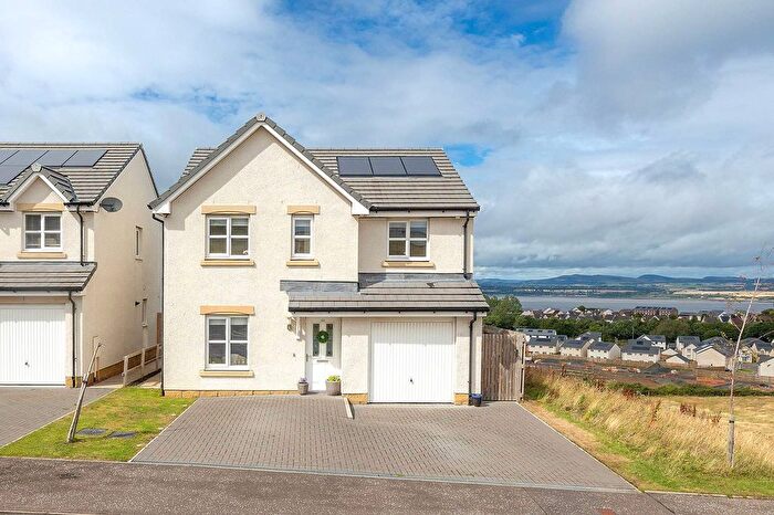 4 Bedroom Detached House For Sale In Lourie Crescent, Bo'ness, EH51