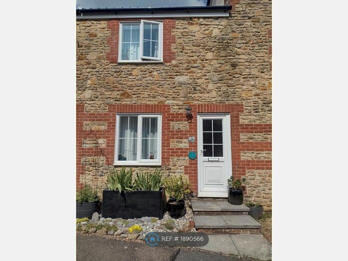 2 Bedroom Terraced House To Rent In Vineys Yard, Bruton, BA10