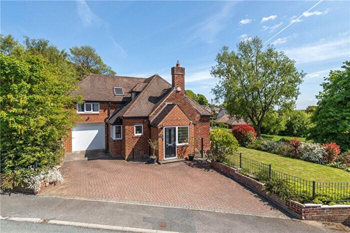 5 Bedroom Detached House For Sale In Layton Mount, Rawdon, Leeds, West Yorkshire, LS19