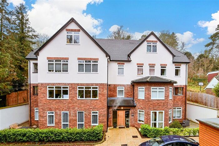 2 Bedroom Flat For Sale In Welcomes Road, Kenley, Surrey, CR8
