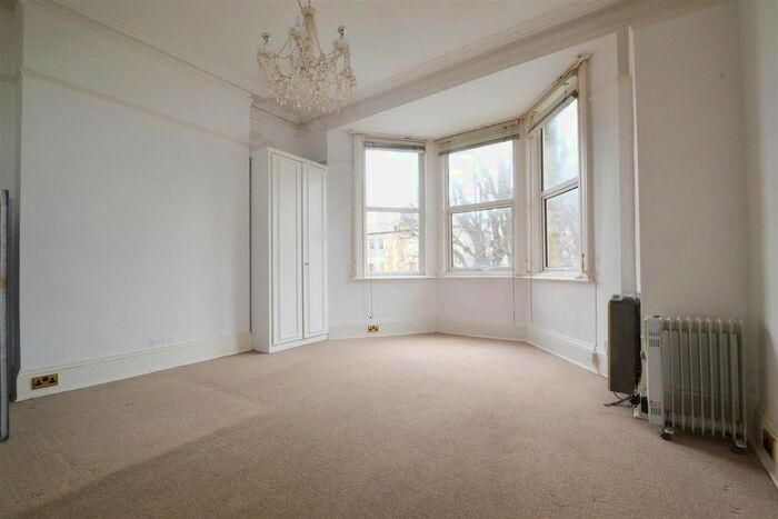 Studio To Rent In Selborne Road, Hove, East Sussex BN3