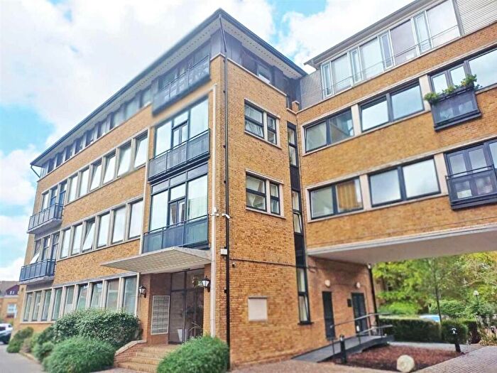 1 Bedroom Flat For Sale In Fairfield Road, London, E3