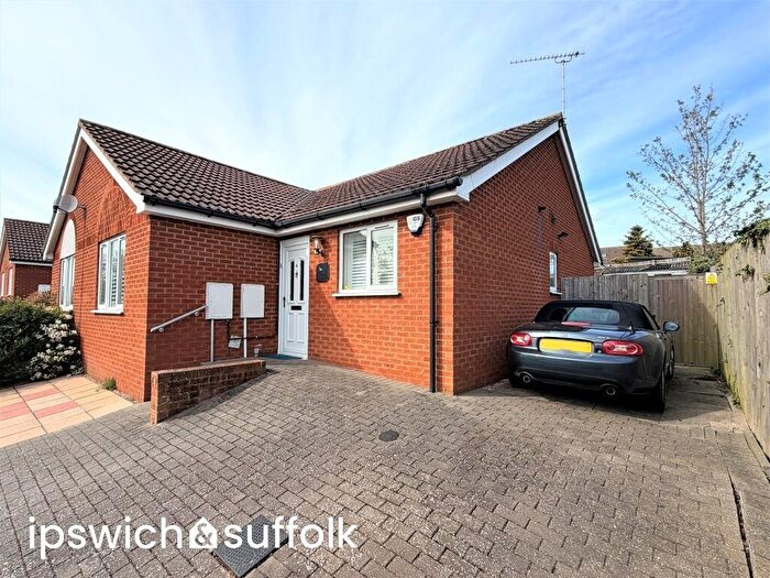 2 Bedroom Semi-Detached Bungalow For Sale In Eldred Close, Ipswich, IP1