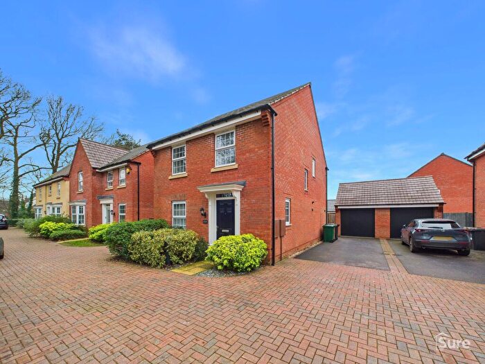 4 Bedroom Detached House To Rent In Barbon Drive, Mickleover, DE3