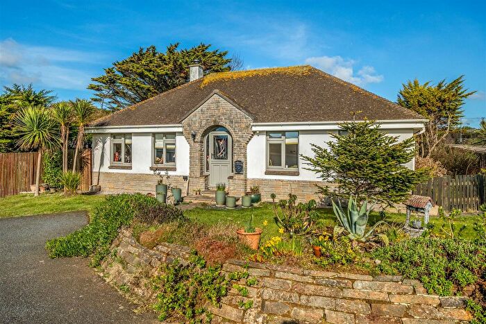 3 Bedroom Detached Bungalow For Sale In Charming Detached Bungalow, Mullion, TR12