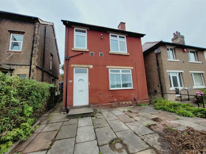 1 Bedroom Flat To Rent In Bradford Road, Fartown, Huddersfield, HD2