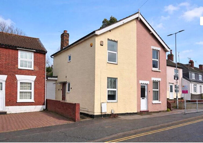 4 Bedroom Semi Detached House To Rent In Greenstead Road, Colchester, CO1