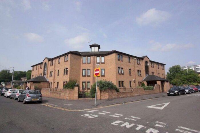 2 Bedroom Flat To Rent In Flat Burgh Hall Street, G11