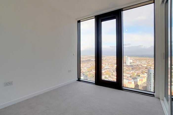 1 Bedroom Flat To Rent In Great Eastern Road London, E15