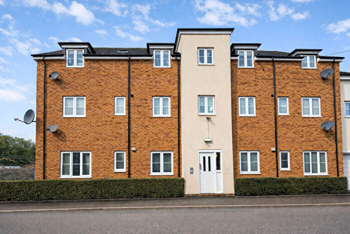2 Bedroom Apartment For Sale In Lawford Bridge Close, Rugby, CV21