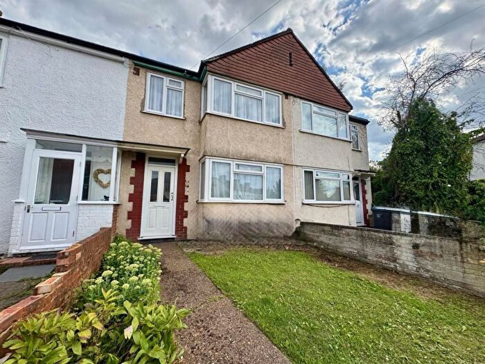 3 Bedroom Terraced House For Sale In Ockley Road, Croydon, CR0