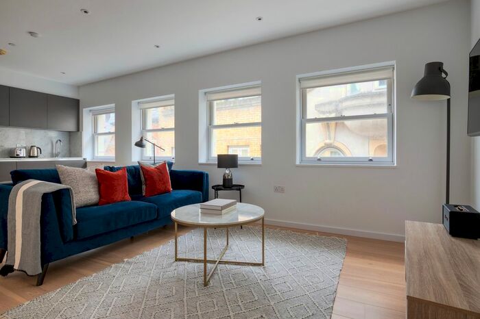 1 Bedroom Flat To Rent In City Of London, London, EC3R
