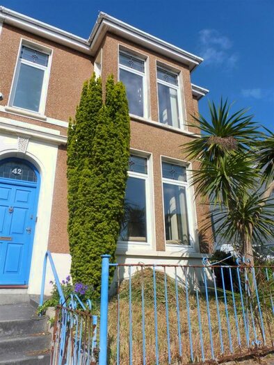 5 Bedroom House To Rent In Peverell Park Road, Plymouth, PL3