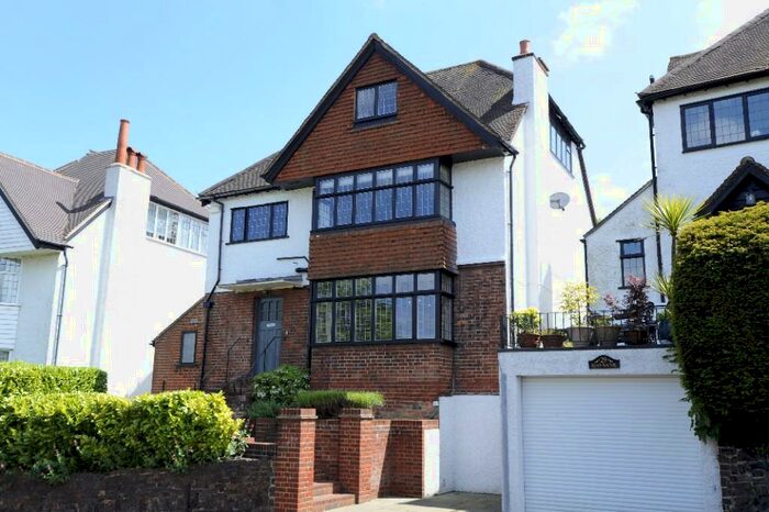 4 Bedroom Detached House To Rent In Mountside, Guildford, Surrey, GU2