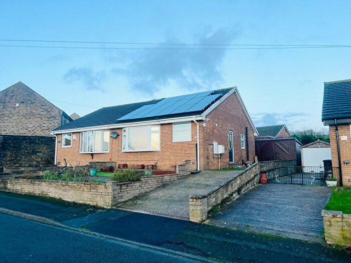 2 Bedroom Property To Rent In Belgrave Crescent, Halifax, HX3