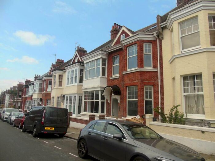 1 Bedroom Flat To Rent In Addison Road, Hove, East Sussex, BN3