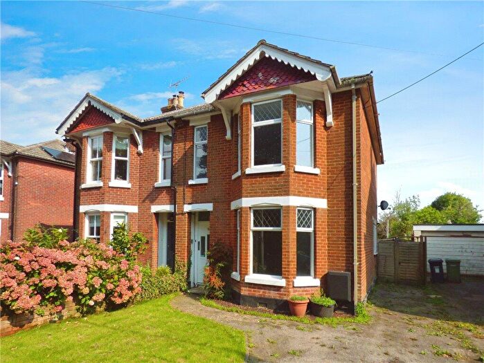 3 Bedroom Semi-Detached House For Sale In Hamble Lane, Hamble, Southampton, SO31