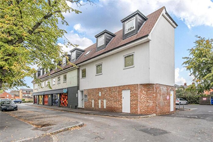 1 Bedroom Apartment For Sale In Brewery Lane, Byfleet, West Byfleet, Surrey, KT14