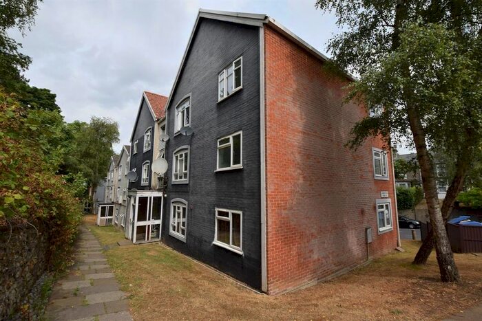 2 Bedroom Flat To Rent In Ladbrooke Place, Norwich, NR1