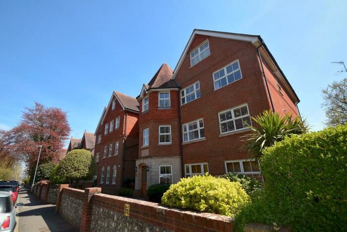 2 Bedroom Flat To Rent In Arundel Road, Eastbourne, BN21