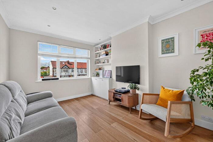 2 Bedroom Maisonette To Rent In Martin Way, Morden, SM4