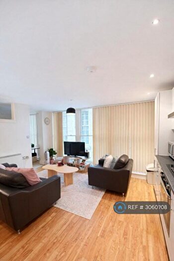 Studio To Rent In Temple Lane, Liverpool, L2