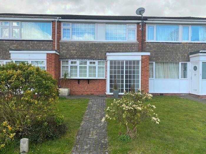 3 Bedroom Terraced House To Rent In Coniston Close, Birmingham, West Midlands, B28