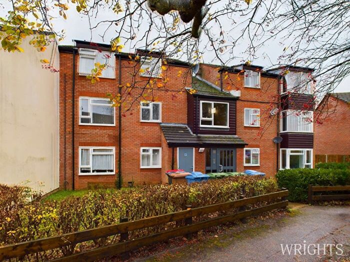 1 Bedroom Flat For Sale In Kestrel Close, Stevenage, SG2