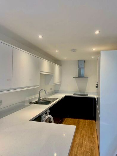 2 Bedroom Flat To Rent In - St Albans Avenue, , Charminster, BH8