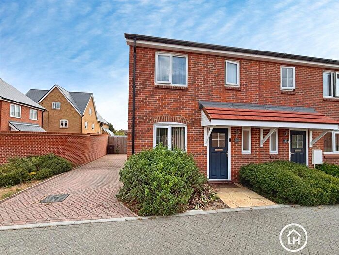 3 Bedroom Property For Sale In Greensleeves Road, Rainham, Gillingham, ME8