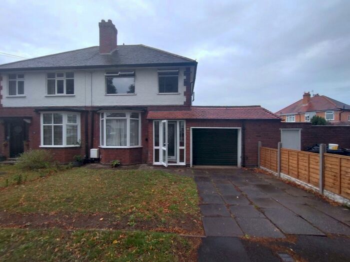 3 Bedroom House To Rent In Scribers Lane, Hall Green, Birmingham, B28