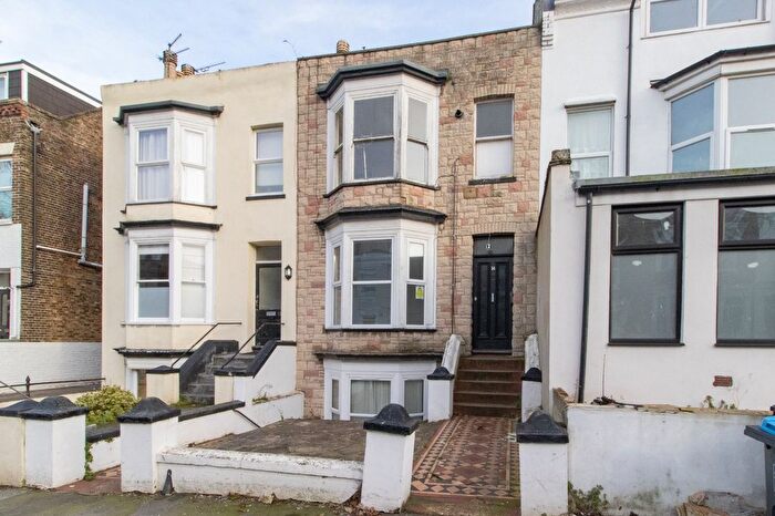2 Bedroom Flat To Rent In Godwin Road, Margate, Cliftonville, CT9