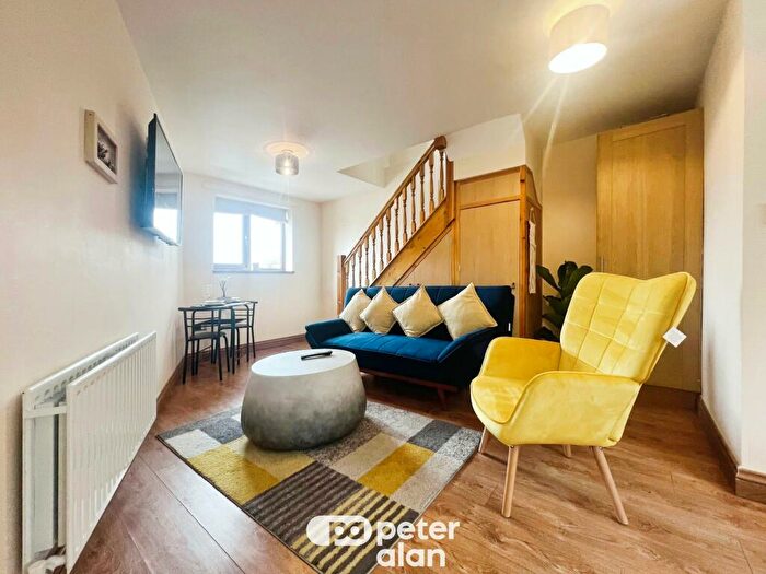 1 Bedroom Duplex To Rent In Deepdale Close, Cardiff, CF23