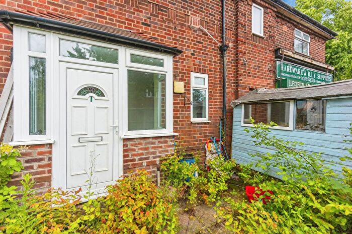 2 Bedroom Maisonette For Sale In Church Road, Urmston, Manchester, Greater Manchester, M41