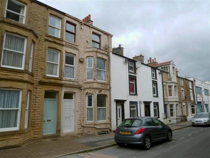1 Bedroom Flat To Rent In Clark Street, Morecambe, LA4