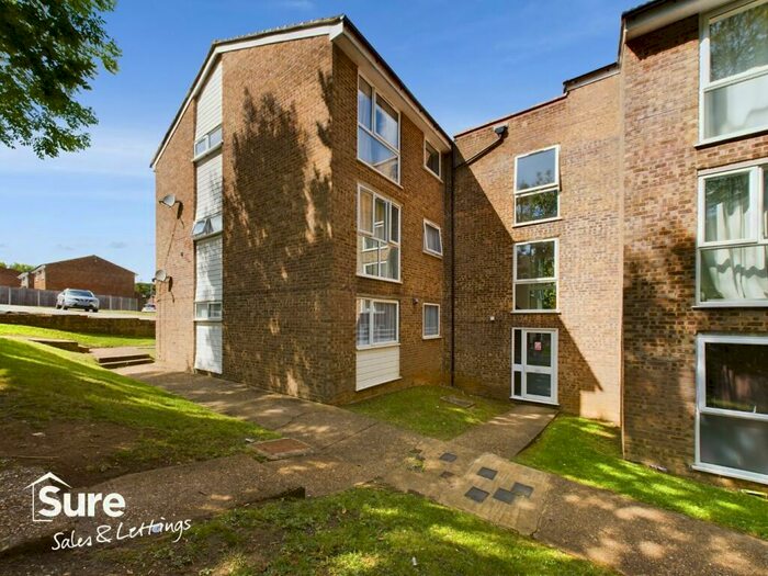 2 Bedroom Apartment To Rent In Ashby Court, Hemel Hempstead, Hertfordshire, HP2