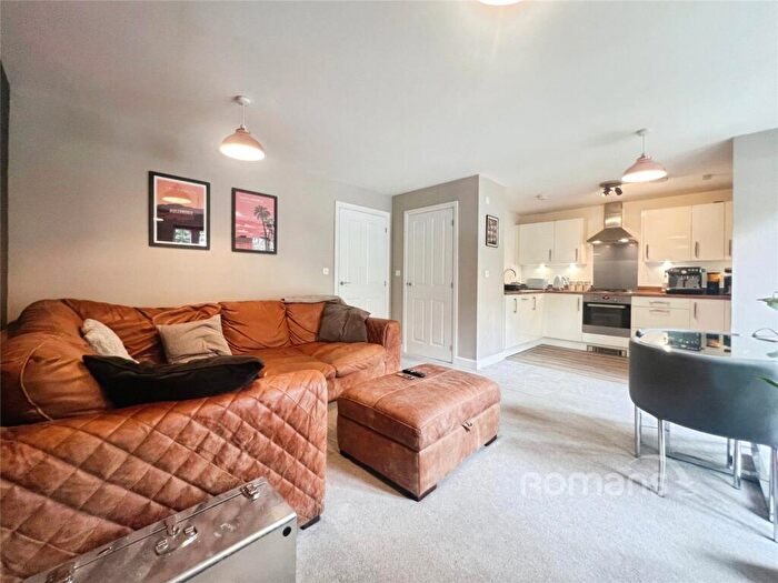 2 Bedroom Apartment For Sale In Charteris Close, Wellesley, Aldershot, GU11