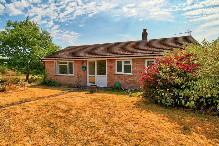 3 Bedroom Bungalow For Sale In The Glebe, Great Witley, Worcester, WR6