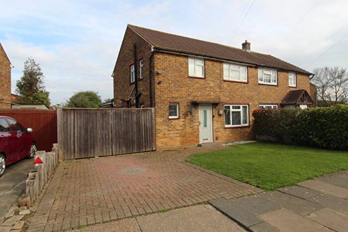 4 Bedroom Semi-Detached House For Sale In Eastwoodbury Crescent, Southend-On-Sea, Essex, SS2