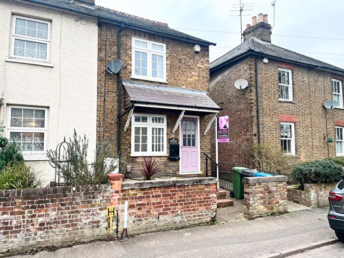 2 Bedroom Semi Detached House For Sale In Cotterells, Hemel Hempstead, Hertfordshire, HP1