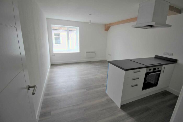 1 Bedroom Flat To Rent In Alexandra Parade, Weston-Super-Mare, BS23