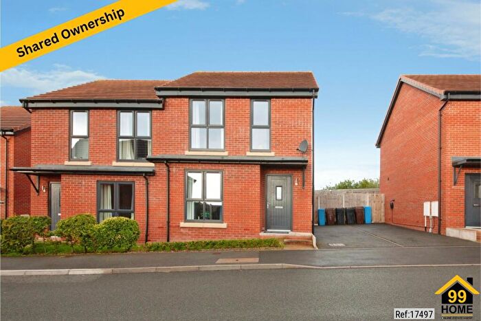 3 Bedroom Semi-Detached House For Sale In Lapwater, Sheffield, S6