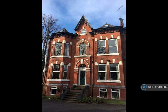 2 Bedroom Flat To Rent In Chorlton, Manchester, M21