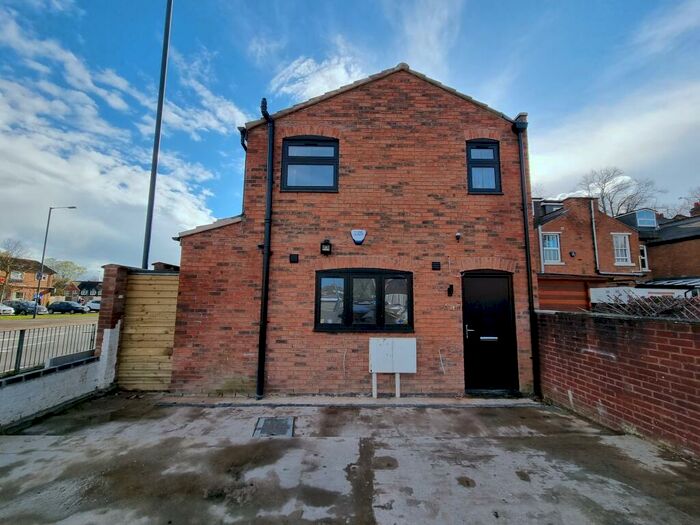 1 Bedroom Apartment To Rent In Lime Avenue, Leamington Spa, CV32