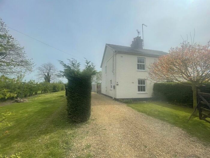 2 Bedroom Semi-Detached House To Rent In Lowgate Road, Fleet Hargate, PE12