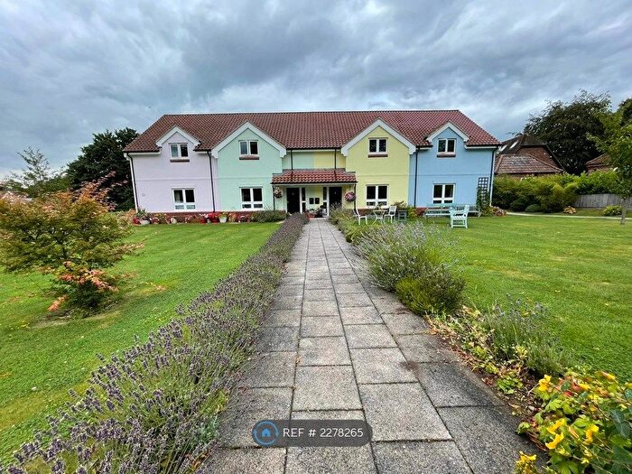 3 Bedroom Flat To Rent In Moor Green Lane, Birmingham, B13