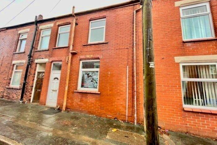2 Bedroom Property To Rent In Croft Road, Chorley, PR6
